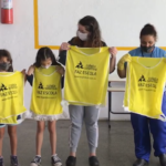 comissao recebendo colete